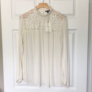 Ivory top with embroidered detail